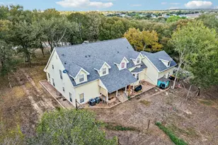 137 Trinity St, Cedar Creek, TX 78612 - Photo 36