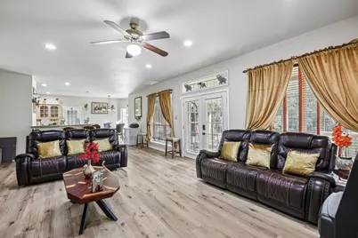 137 Trinity Street, Cedar Creek, TX 78612 - Photo 8