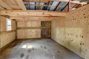 176 Lacy Dr, Elgin, TX 78621 - Photo 34