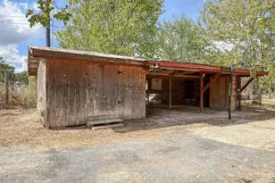 176 Lacy Dr, Elgin, TX 78621 - Photo 32