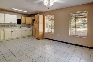 176 Lacy Dr, Elgin, TX 78621 - Photo 16