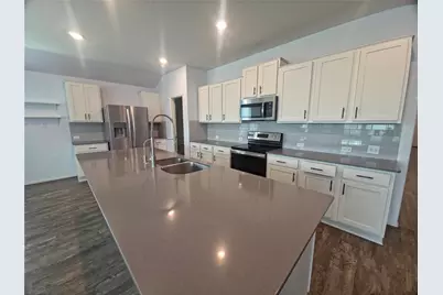 746 Carol Drive, Hutto, TX 78634 - Photo 4