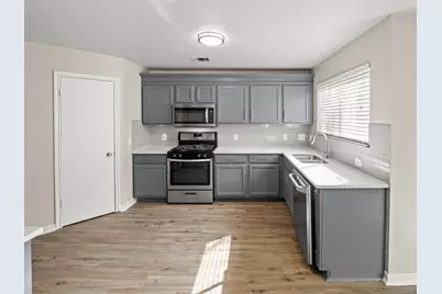 8001 Brienne Drive, Round Rock, TX 78681 - Photo 10