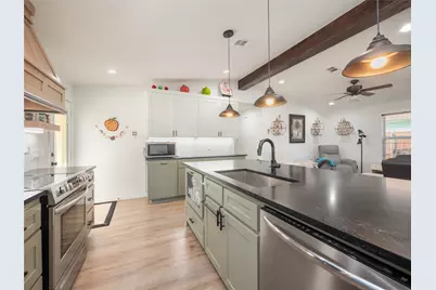 614 W 3rd Street, McGregor, TX 76657 - Photo 12