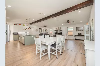 614 W 3rd Street, McGregor, TX 76657 - Photo 10