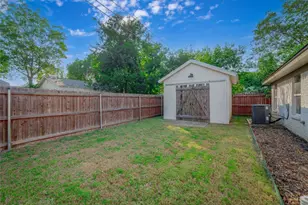 614 W 3rd St, McGregor, TX 76657 - Photo 28