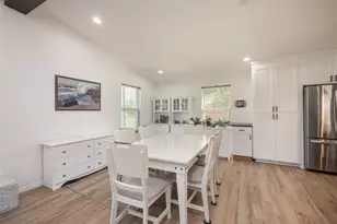 614 W 3rd St, McGregor, TX 76657 - Photo 8