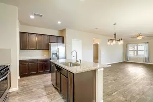 101 Blue Sage Dr, Leander, TX 78641 - Photo 4