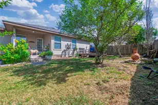427 Buckingham Dr, Kyle, TX 78640 - Photo 26