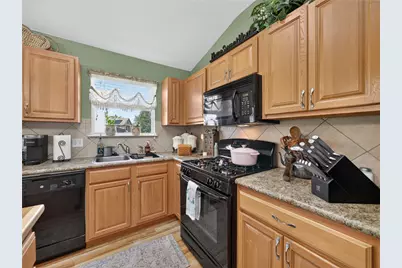 427 Buckingham Drive, Kyle, TX 78640 - Photo 8