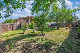 427 Buckingham Dr, Kyle, TX 78640 - Photo 28