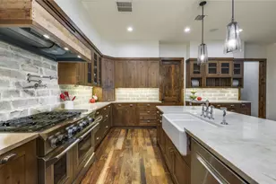 19604 Flying J Blvd, Spicewood, TX 78669 - Photo 16