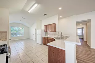 203 Newport Landing Pl, Round Rock, TX 78665 - Photo 4