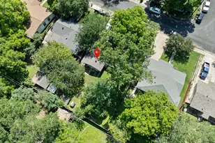 1122 Spur St, Austin, TX 78721 - Photo 4
