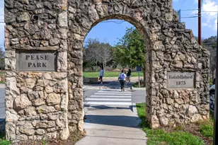 2210 Pearl St, Austin, TX 78705 - Photo 28
