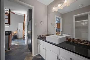 2210 Pearl St, Austin, TX 78705 - Photo 18