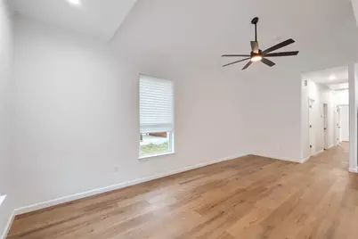 738 Chihuahua Street, Lockhart, TX 78644 - Photo 16