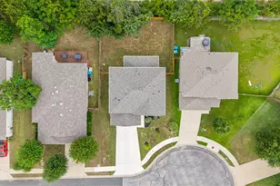 301 Quarry Rock Cove, Liberty Hill, TX 78642 - Photo 4