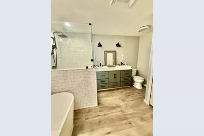 600 Wilkes Street, Smithville, TX 78957 - Photo 18