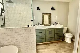 600 Wilkes St, Smithville, TX 78957 - Photo 18