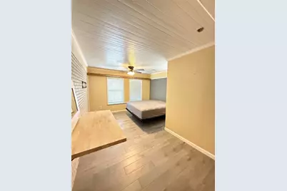 600 Wilkes Street, Smithville, TX 78957 - Photo 16