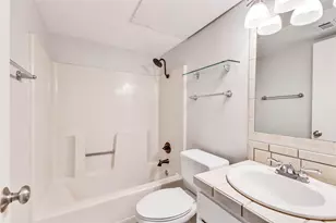 2104 Cullen Ave, Austin, TX 78757 - Photo 16