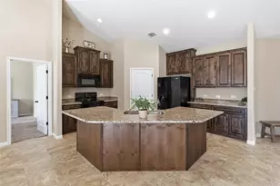 285 Hummingbird Way, Martindale, TX 78655 - Photo 4