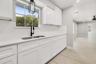 7000 Carwill Drive, Austin, TX 78724 - Photo 8