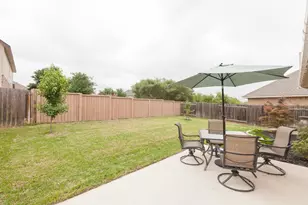 1714 Hidden Springs Path, Round Rock, TX 78665 - Photo 16