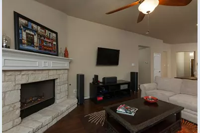 1714 Hidden Springs Path, Round Rock, TX 78665 - Photo 6