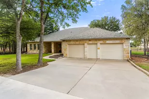 147 Konahuanui Ln, Bastrop, TX 78602 - Photo 2