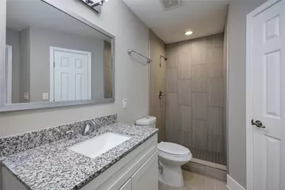 935 La Posada Drive #142, Austin, TX 78752 - Photo 20