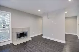 935 La Posada Dr, Austin, TX 78752 - Photo 8