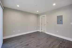 935 La Posada Dr, Austin, TX 78752 - Photo 18