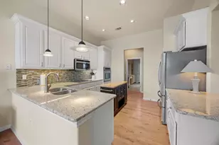 105 Lariat Dr, Georgetown, TX 78633 - Photo 12