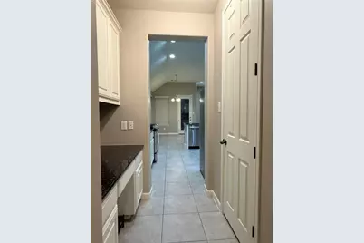 112 E Adelanta Place, Round Rock, TX 78681 - Photo 8