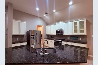 112 E Adelanta Place, Round Rock, TX 78681 - Photo 1