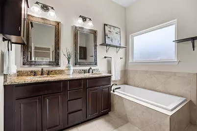 10409 Little Creek Circle, Dripping Springs, TX 78620 - Photo 16