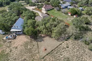 10409 Little Creek Cir, Dripping Springs, TX 78620 - Photo 34