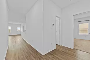 13704 Tordillo Dr, Elgin, TX 78621 - Photo 14