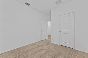 13704 Tordillo Dr, Elgin, TX 78621 - Photo 6