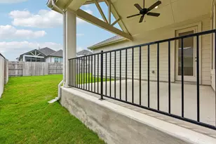 208 Royal Fern Rd, Hutto, TX 78634 - Photo 36