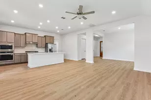 208 Royal Fern Rd, Hutto, TX 78634 - Photo 6
