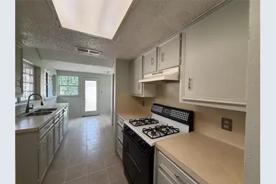 1412 Gatlinburg Drive, Pflugerville, TX 78660 - Photo 4