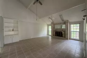 1412 Gatlinburg Dr, Pflugerville, TX 78660 - Photo 2