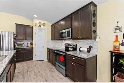 2009 Omaha Drive, Lago Vista, TX 78645 - Photo 10