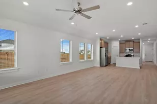 290 Bloomington Loop, Hutto, TX 78634 - Photo 22