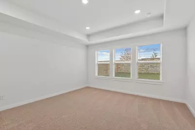 290 Bloomington Loop, Hutto, TX 78634 - Photo 20