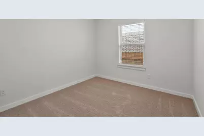 290 Bloomington Loop, Hutto, TX 78634 - Photo 8