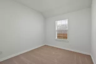 290 Bloomington Loop, Hutto, TX 78634 - Photo 8